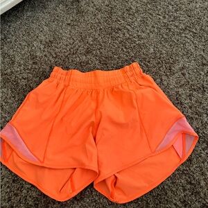 Lululemon hottie hot low rise 2.5